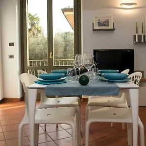 https://goccia-di-lago.it-lombardy.com