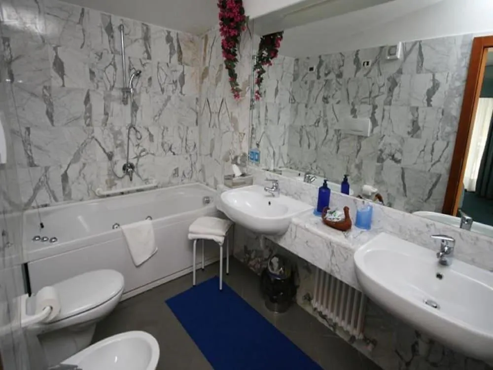 ****  Hotel Excelsior Bay Malcesine Italy